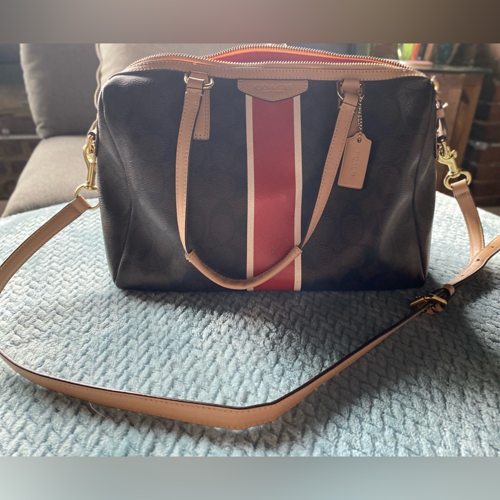 Coach purse Like New!